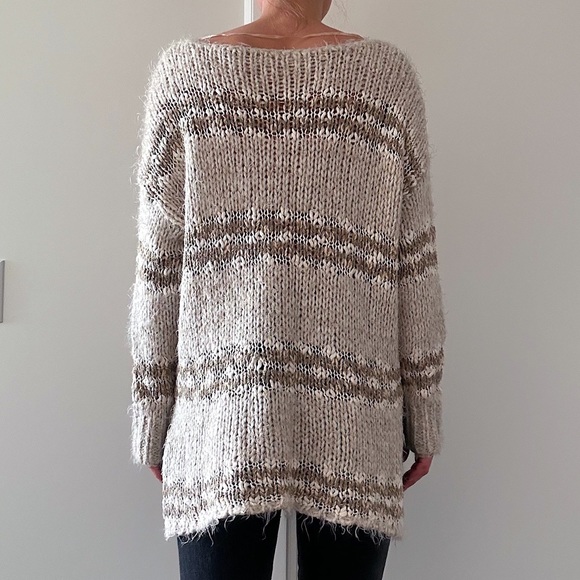 Free People fuzzy knit top🍦 - Picture 4 of 7